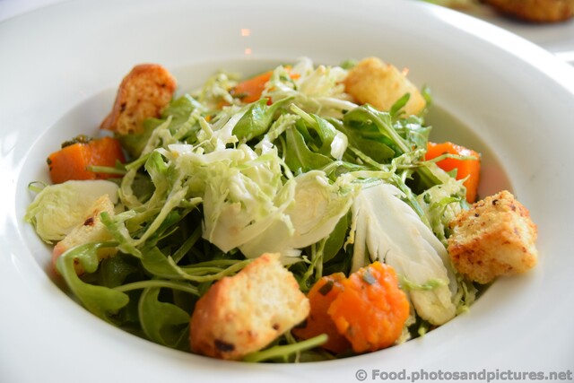 Roasted Butternut Squash Panzanella Salad with Arugula.jpg