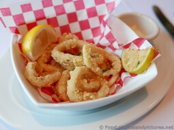 Calamari Fritti & Garlic Aioli.jpg