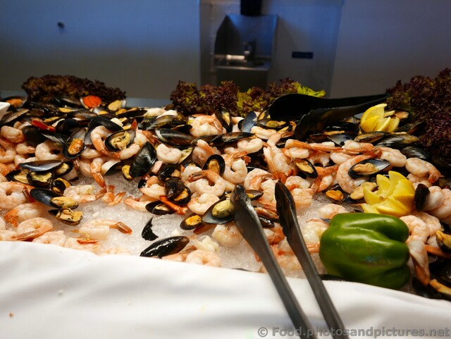 Jumbo Shrimp Cocktail on Ice at Buffet.jpg