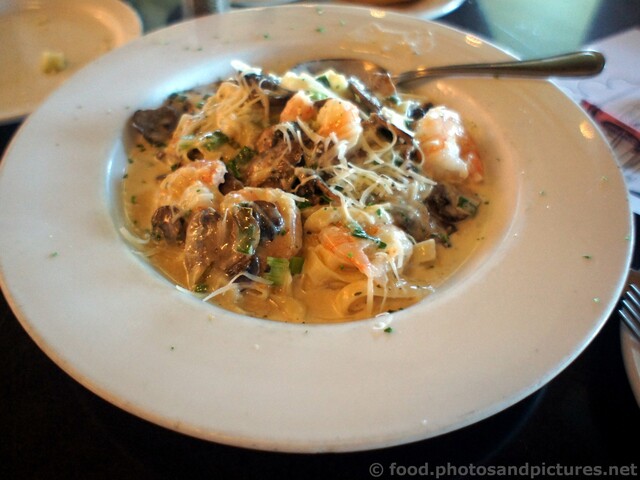 Shrimp & Portobello Mushroom Fettuccine.jpg