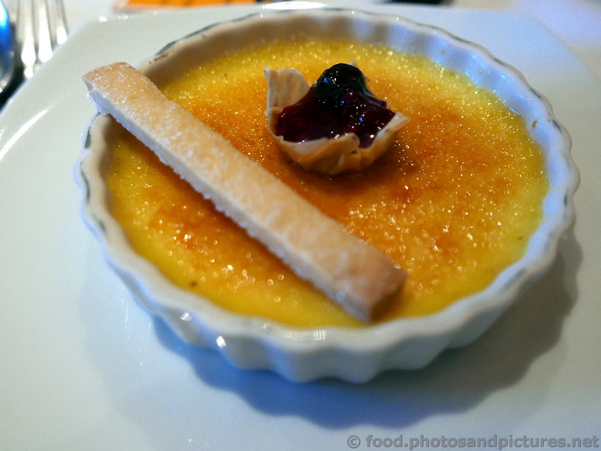 Vanilla Creme Brulee with Cute Berry Basket.jpg