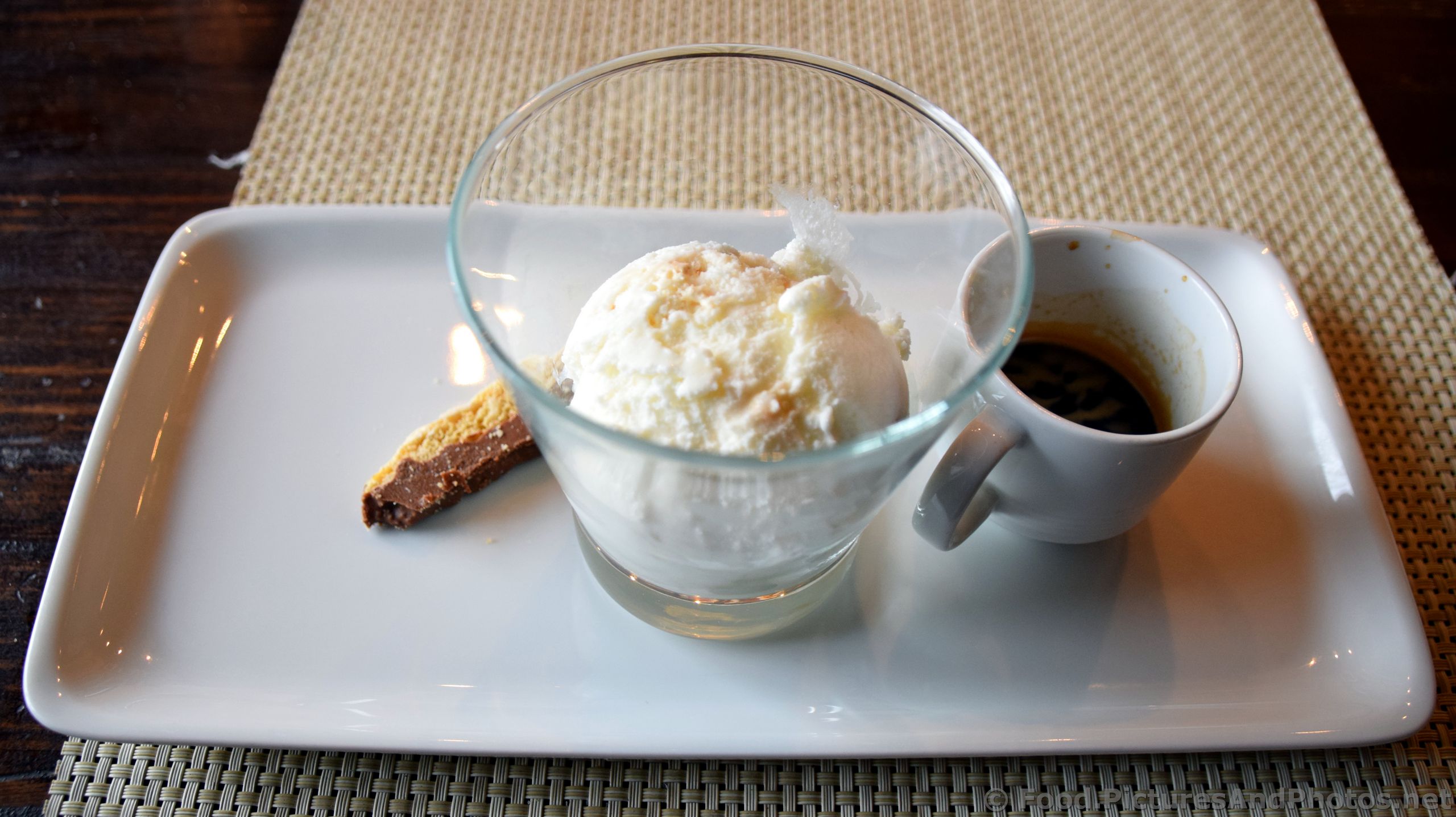 Affogato Macadamia Nut Ice Cream with Espresso Sauce.jpg
